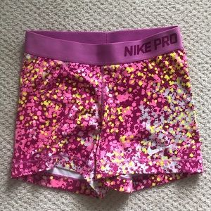 Splatter Nike Pro Spandex